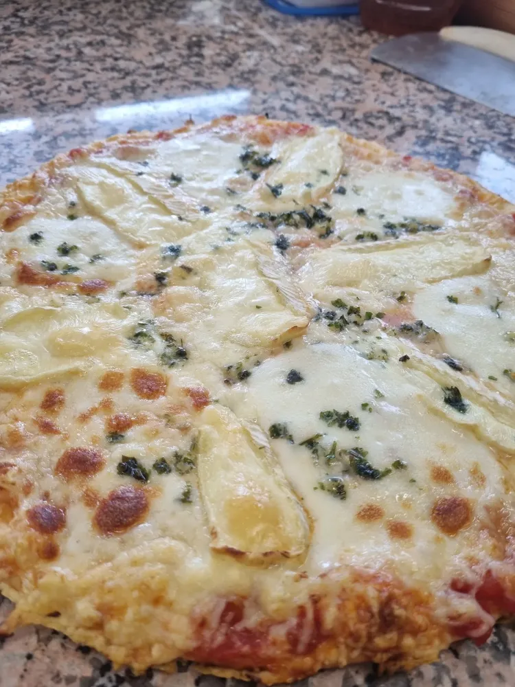 Pizza base crème près de Maureillas-las-Illas